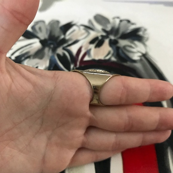 Oval Ocean Blue Gemstone Silver Saddle Ring - Picture 4 of 5